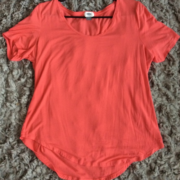 Super cute pink flowy ON top - Picture 2 of 4